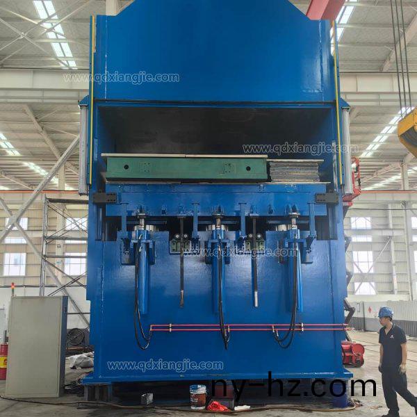 側(ce)闆(ban)式(shi)硫化機(ji)