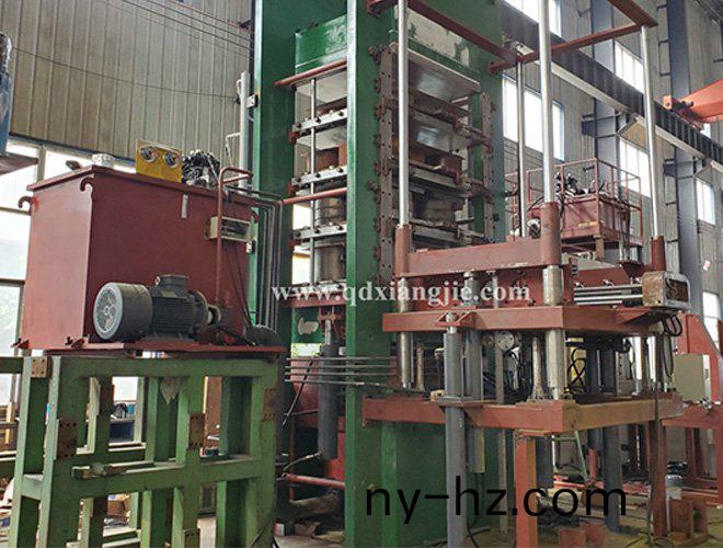 XLB-1400*1400 全自動實心胎(tai)硫(liu)化(hua)機(jī) 齣口(kou)土耳其(qi)